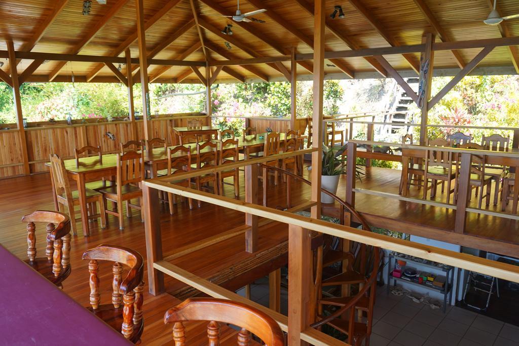 Lookout Inn Beach Rain-Forest Eco Lodge Carate ภายนอก รูปภาพ